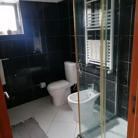 Casa T3 / Aldeia Classificada Gondarem E Midoes Hébergement de vacances