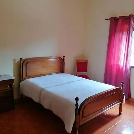 Hébergement de vacances Casa T3 / Aldeia Classificada Gondarem E Midoes