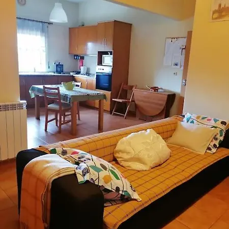 Casa T3 / Aldeia Classificada Gondarem E Midoes Hébergement de vacances Castelo de Paiva