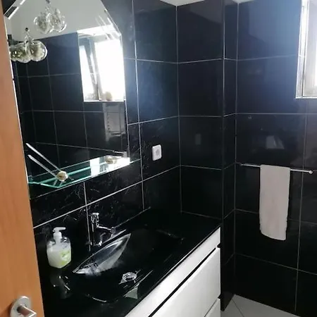 Casa T3 / Aldeia Classificada Gondarem E Midoes Hébergement de vacances *